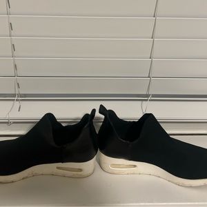 DKNY Stretch Top Shoes